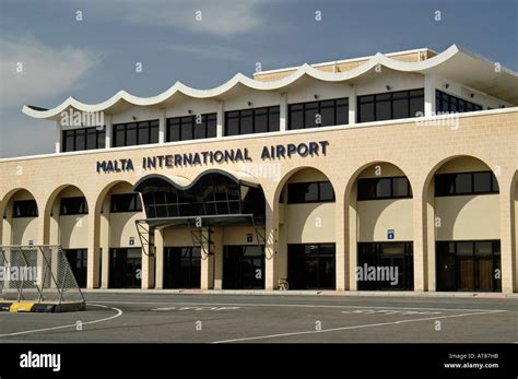 aeroporto malta